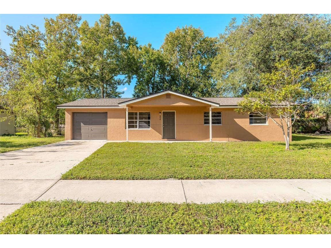 904 Gibbons Street Daytona Beach FL 32117 V4945547 image1