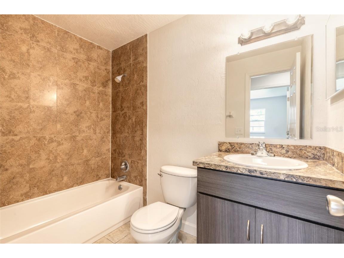 904 Gibbons Street Daytona Beach FL 32117 V4945547 image11