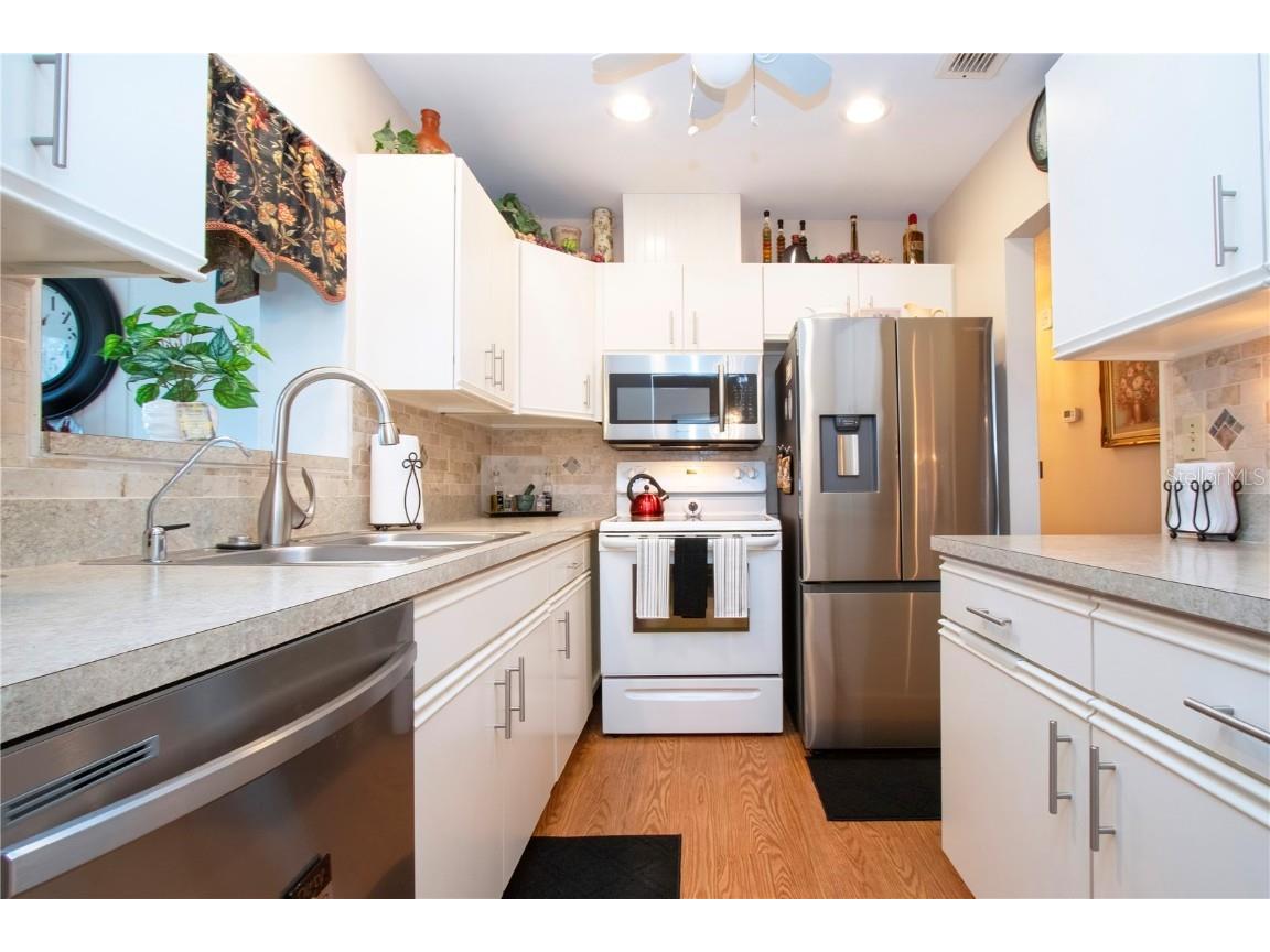 904 Hendon Court #127 Sun City Center FL 33573 TB8431968 image12