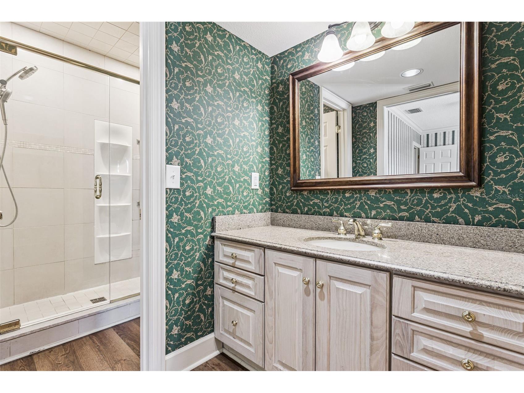 904 Hillary Court #17 Orlando FL 32804 O6360932 image24