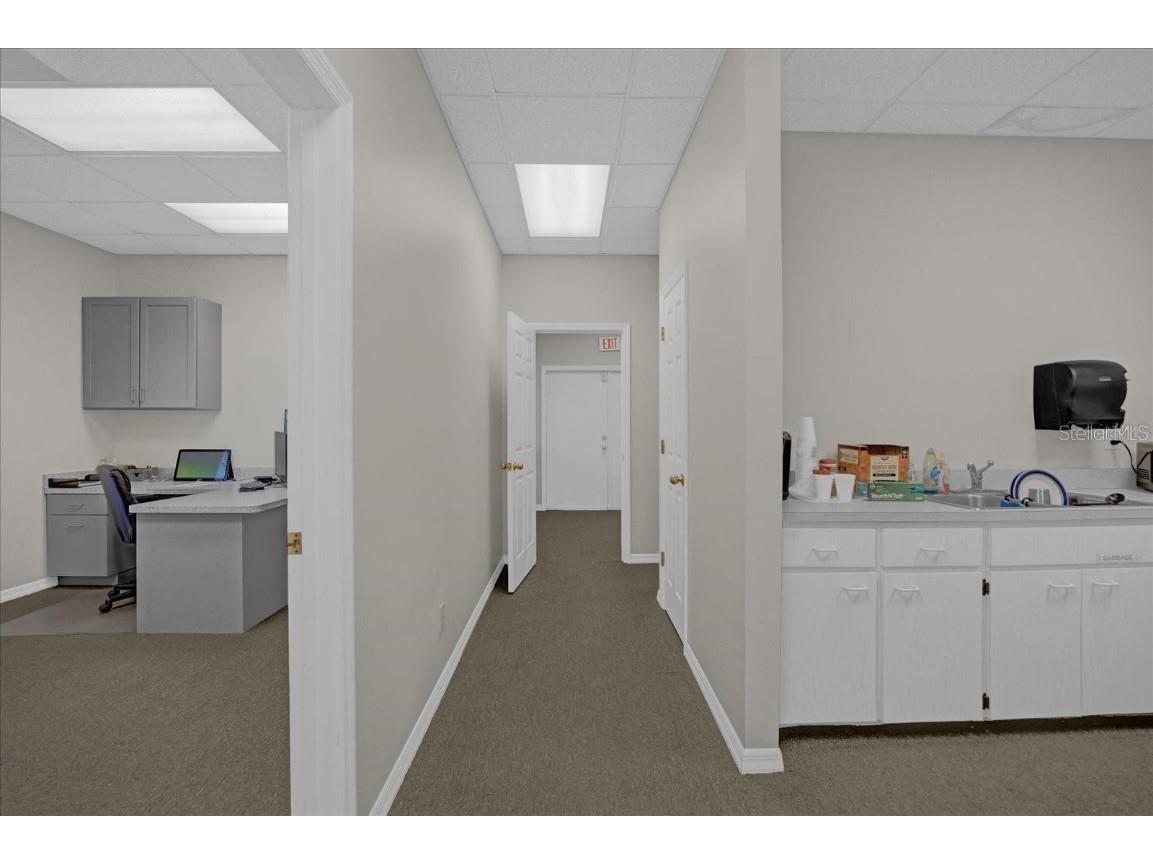 904 Jan Mar #AB Minneola FL 34715 G5104872 image8