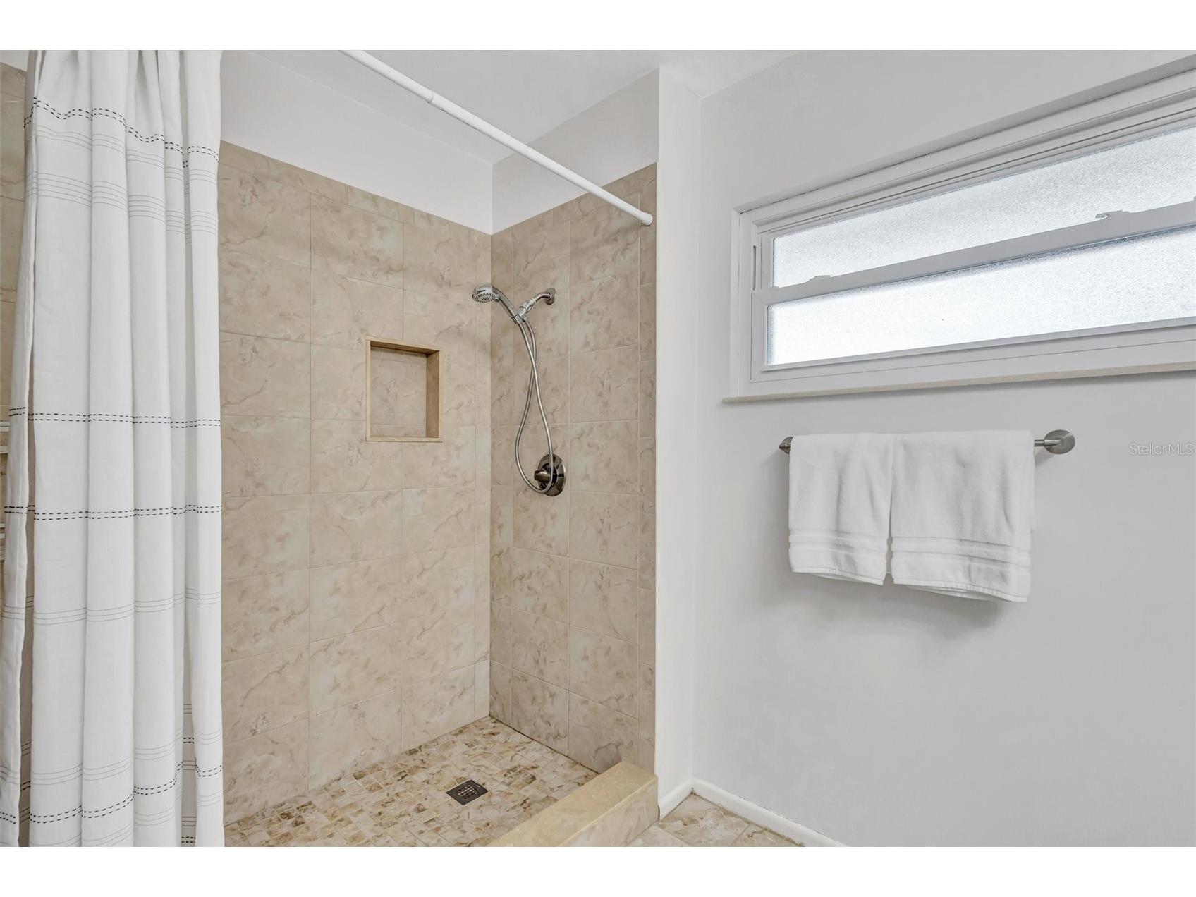 904 La Jolla Avenue Sun City Center FL 33573 A4694410 image38