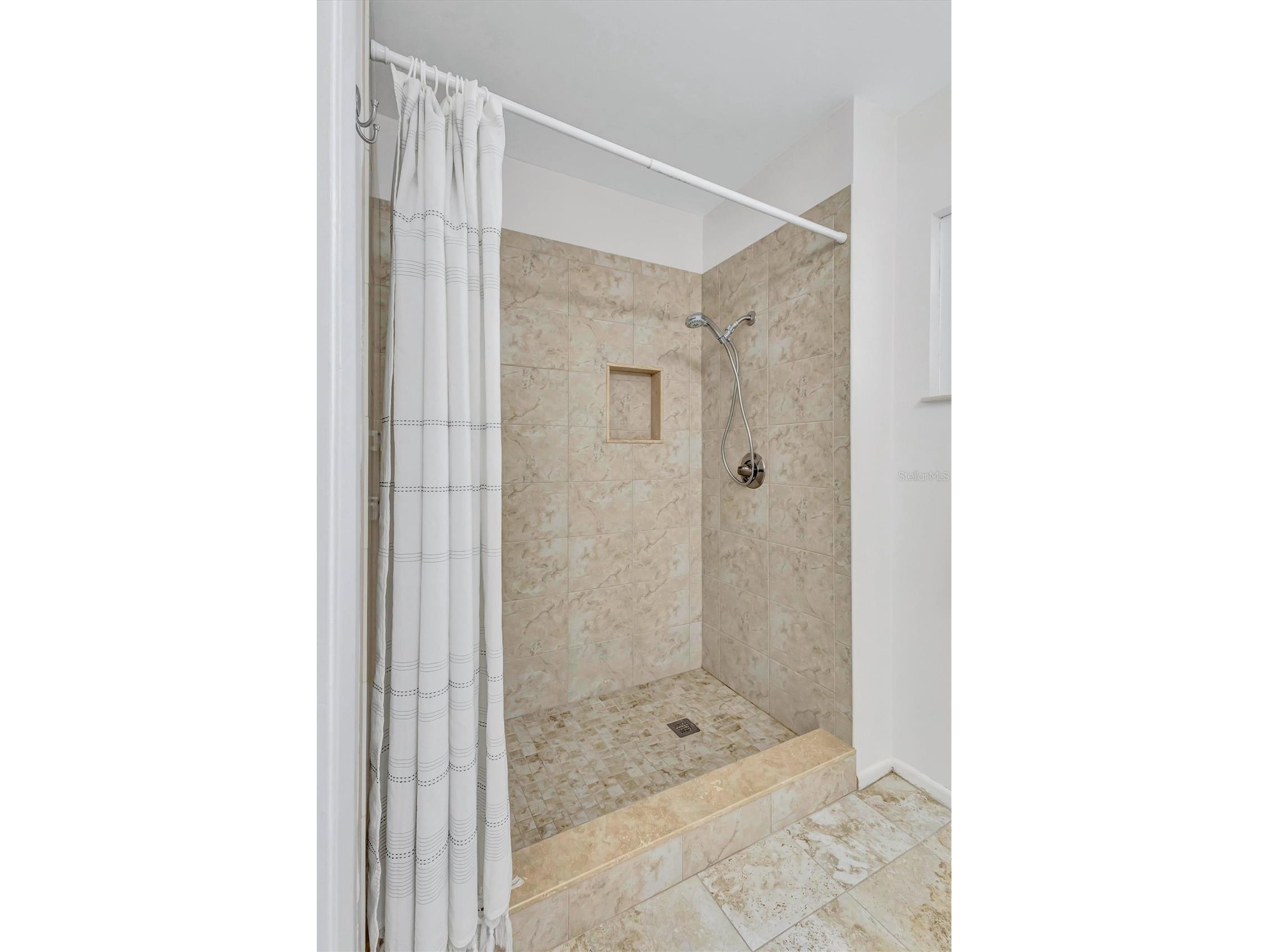 904 La Jolla Avenue Sun City Center FL 33573 A4694410 image39
