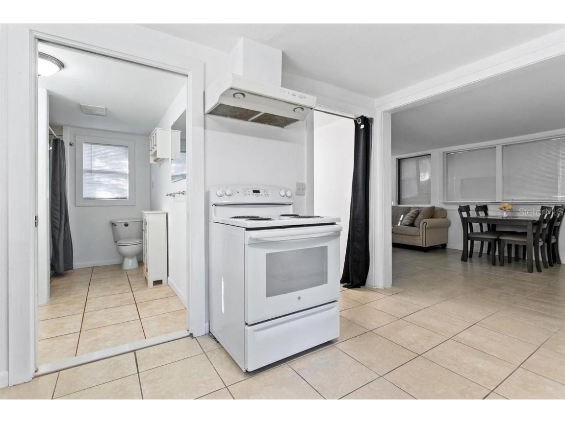 904 Lakeview Road #UNIT B Clearwater FL 33756 TB8455927 image18