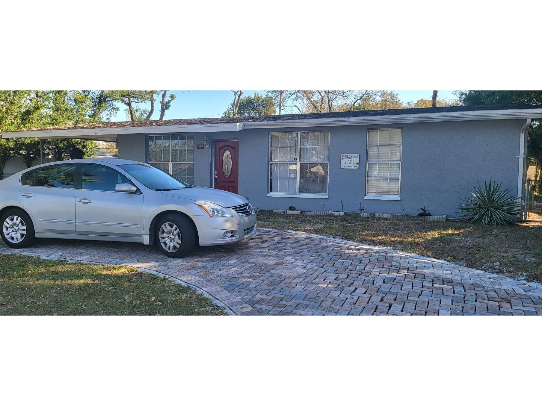 904 Lakewood Avenue Tampa FL 33613 T3430132 image1