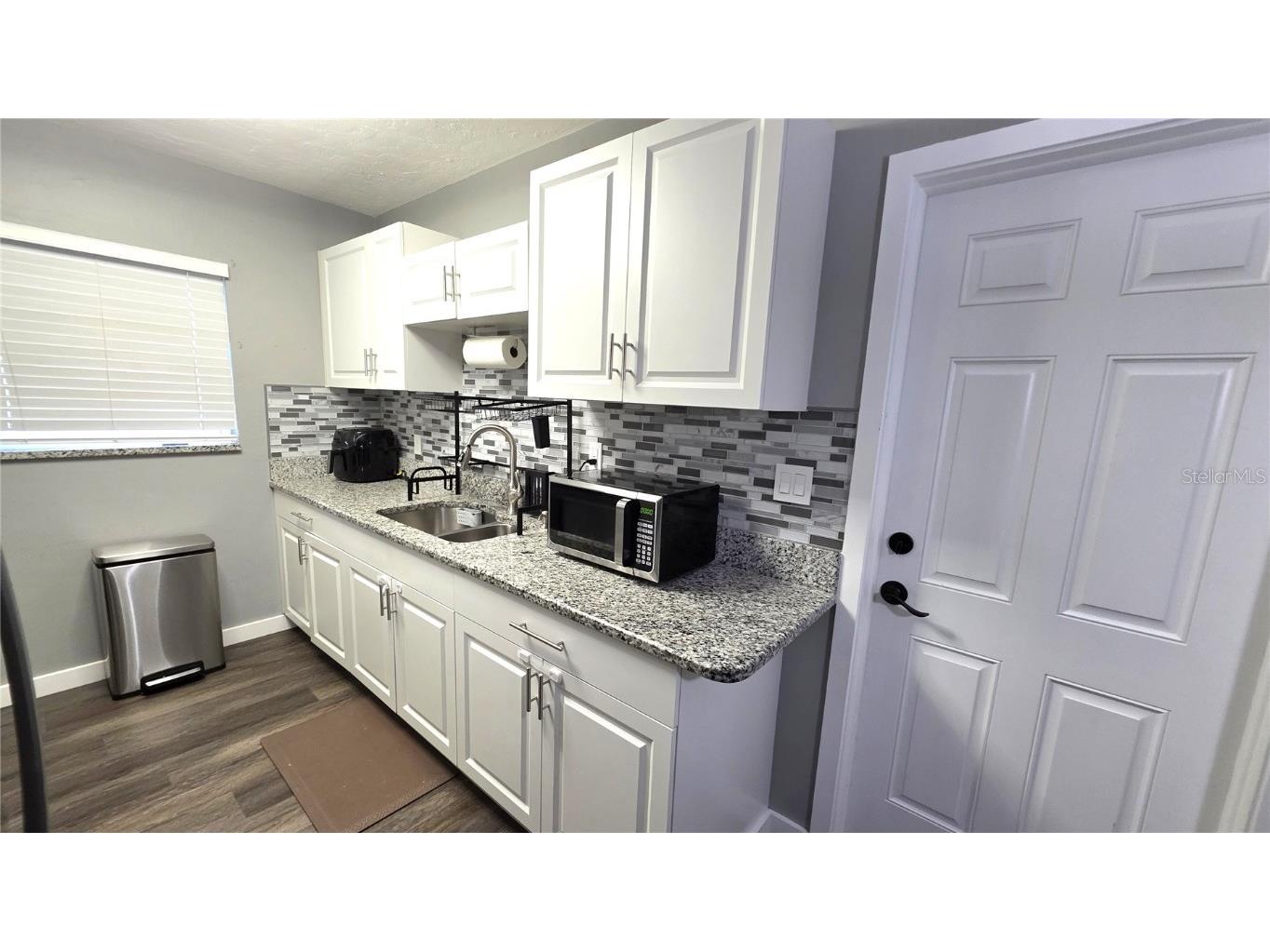 904 Orlando Avenue Bradenton FL 34207 A4666765 image4