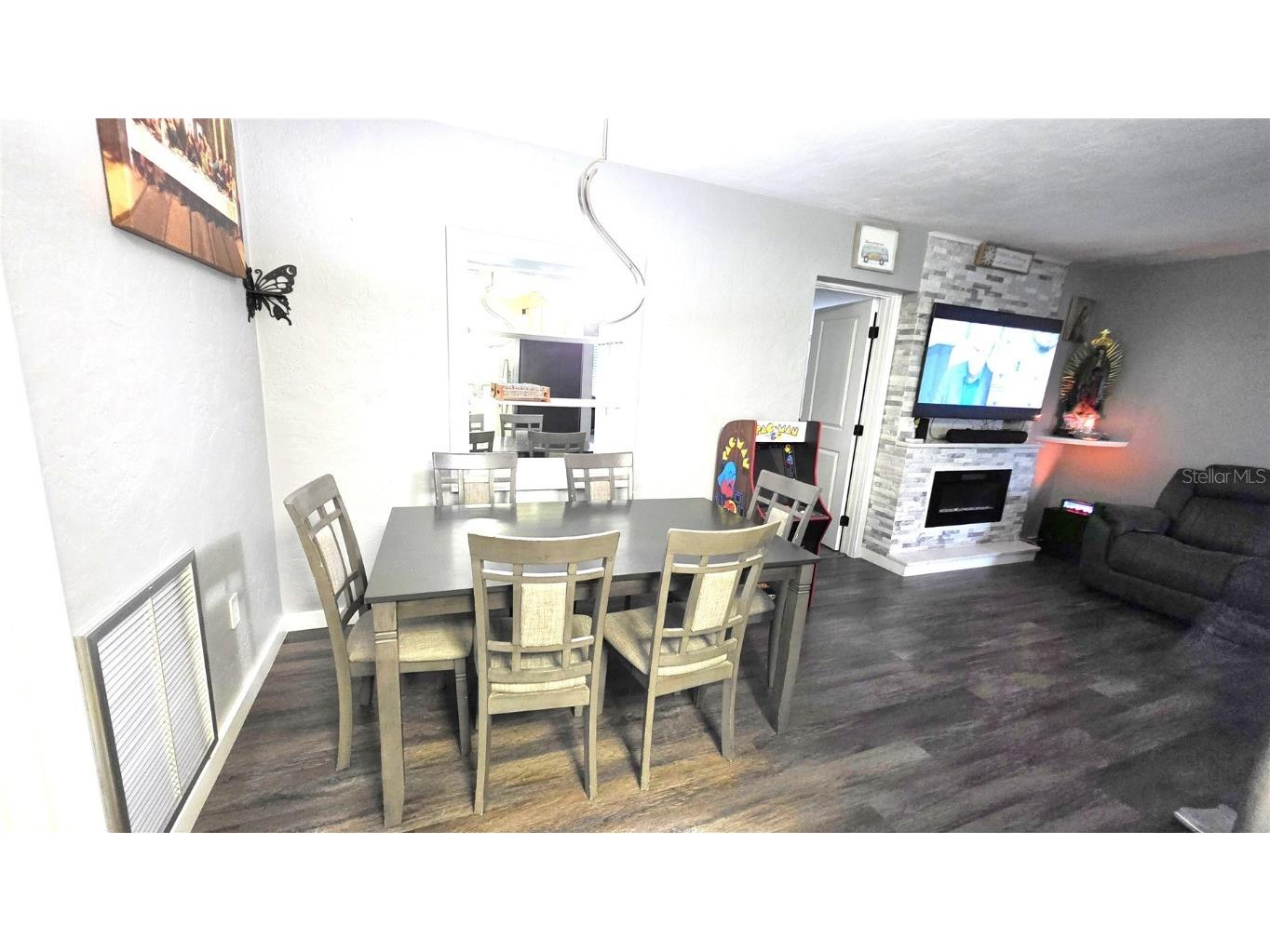 904 Orlando Avenue Bradenton FL 34207 A4666765 image6