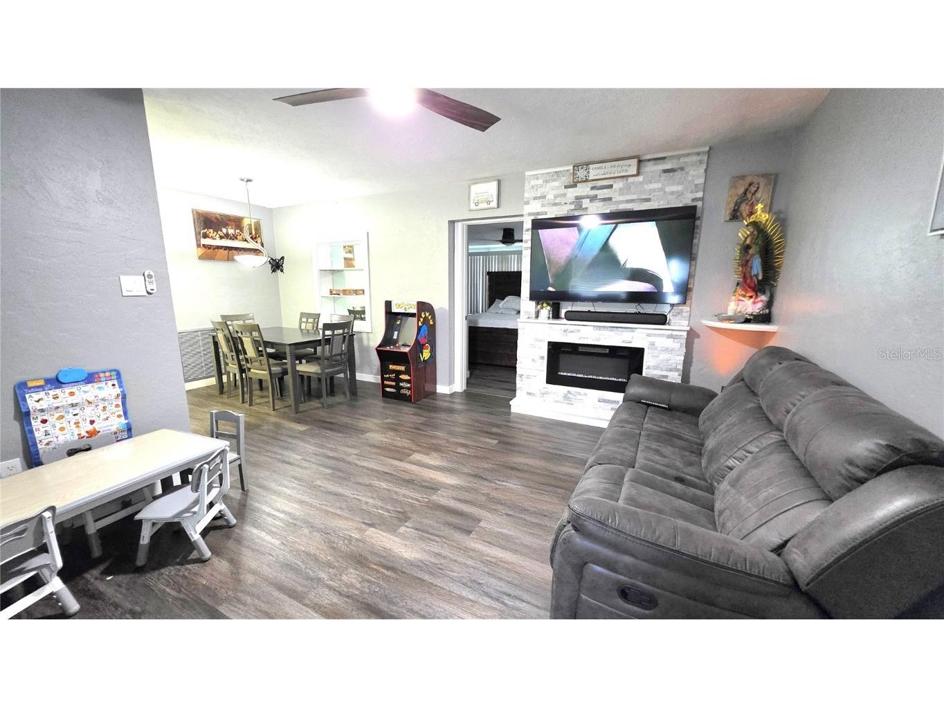 904 Orlando Avenue Bradenton FL 34207 A4666765 image8