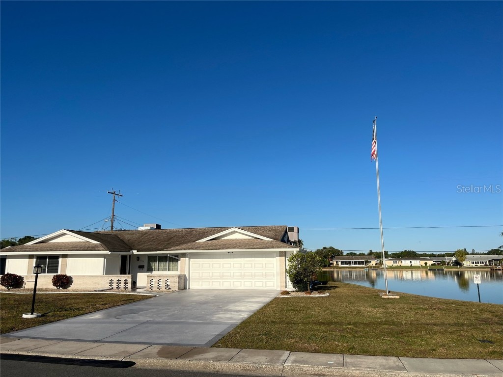 904 Valley Forge Boulevard Sun City Center FL 33573 - South Lake T3435193 image1