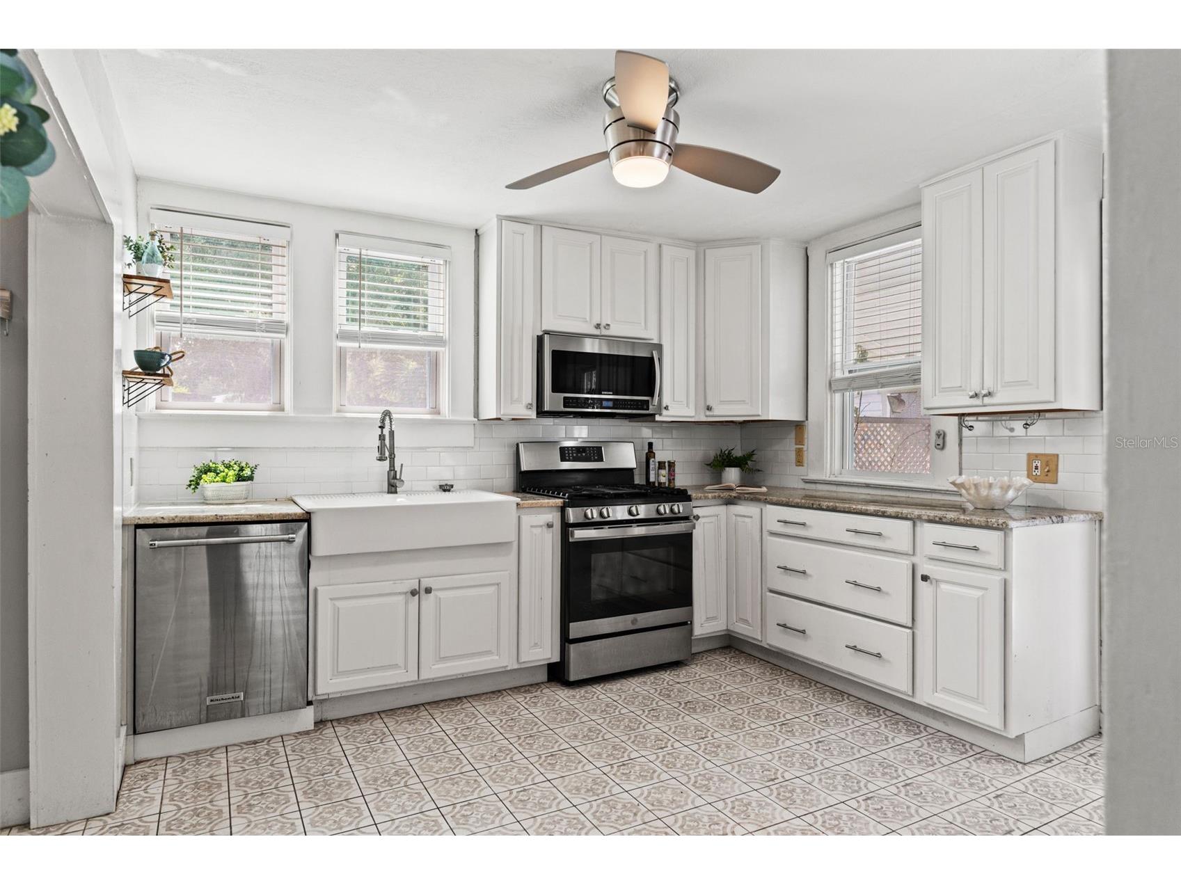 904 W Henry Avenue Tampa FL 33604 TB8511252 image12