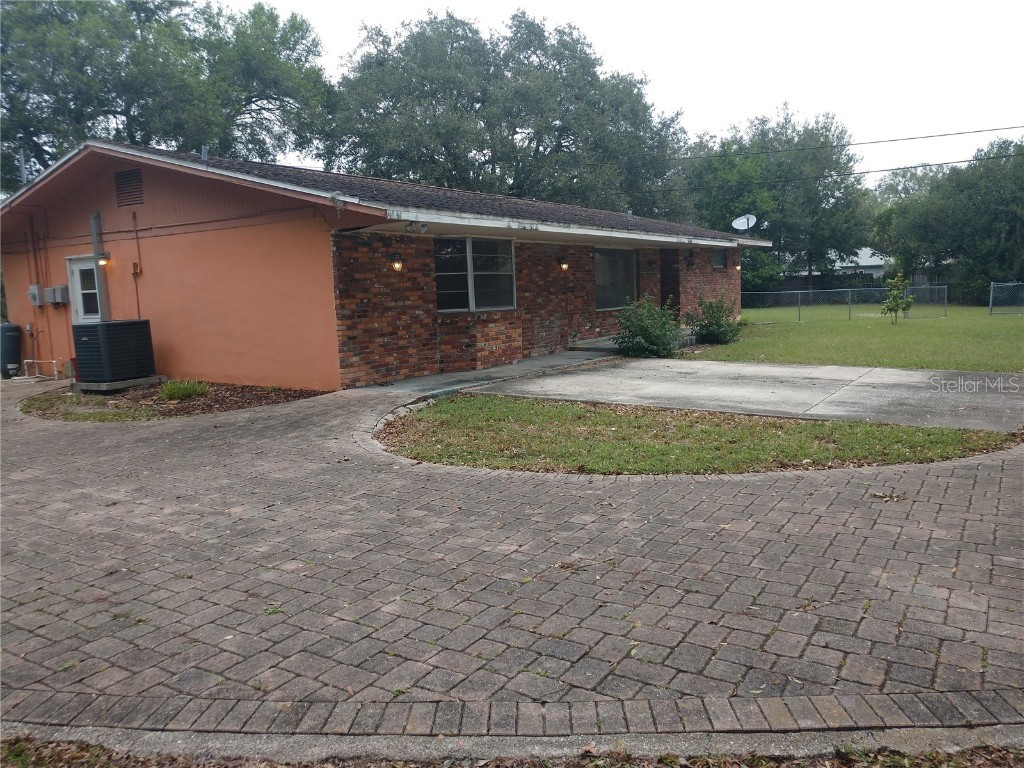 904 Woodland Drive Seffner FL 33584 T3414015 image1