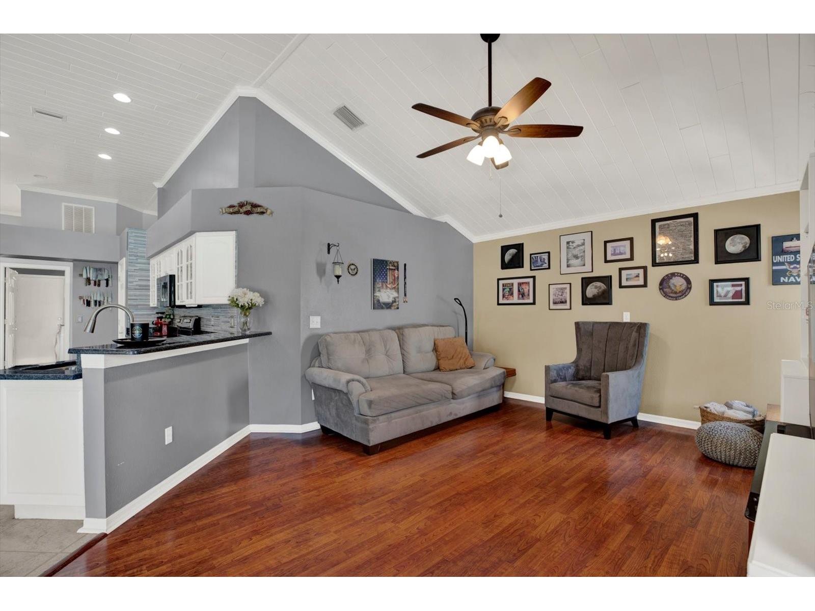 9042 Breland Drive Tampa FL 33626 TB8510327 image19