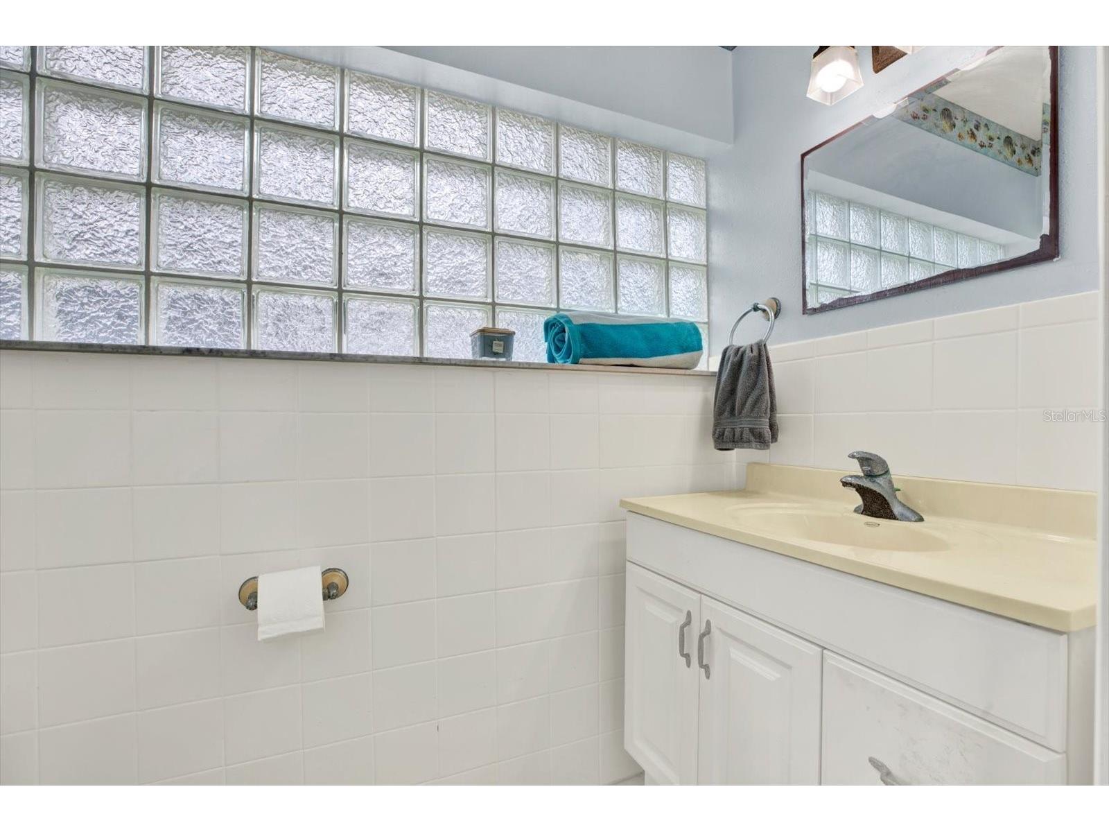 9042 Breland Drive Tampa FL 33626 TB8510327 image36