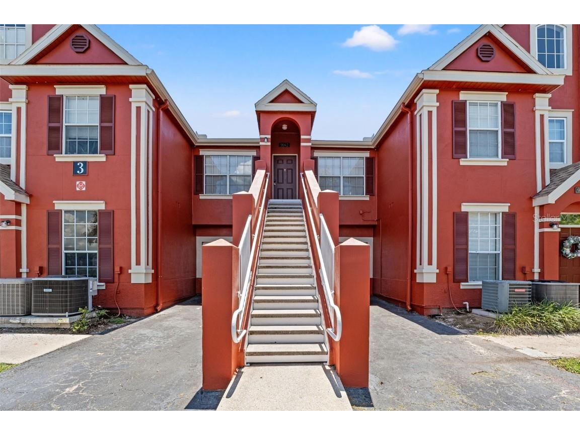 9042 Lake Chase Island Way Tampa FL 33626 TB8407151 image2