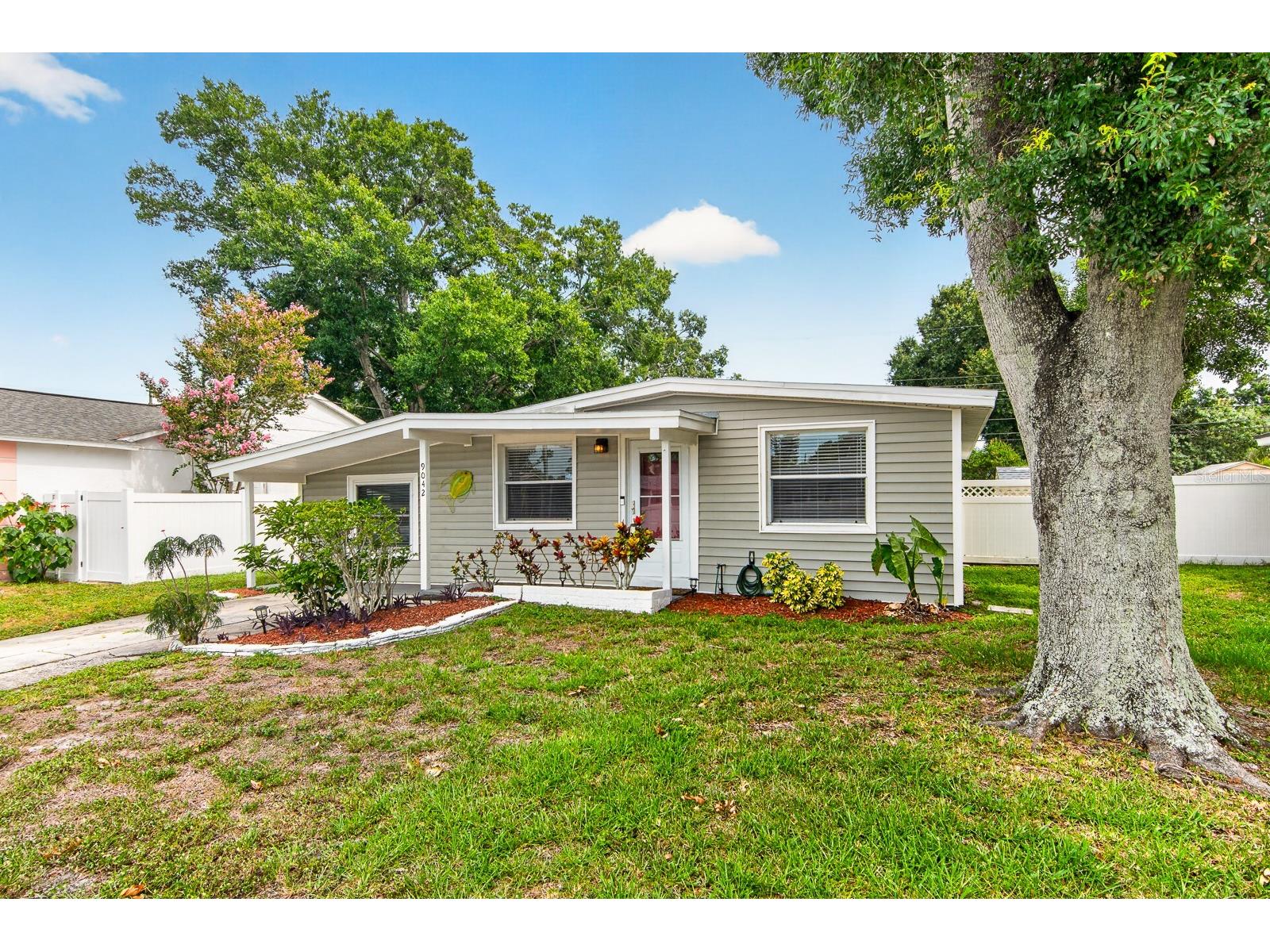 9042 Southern Comfort Drive Largo FL 33773 TB8523024 image2