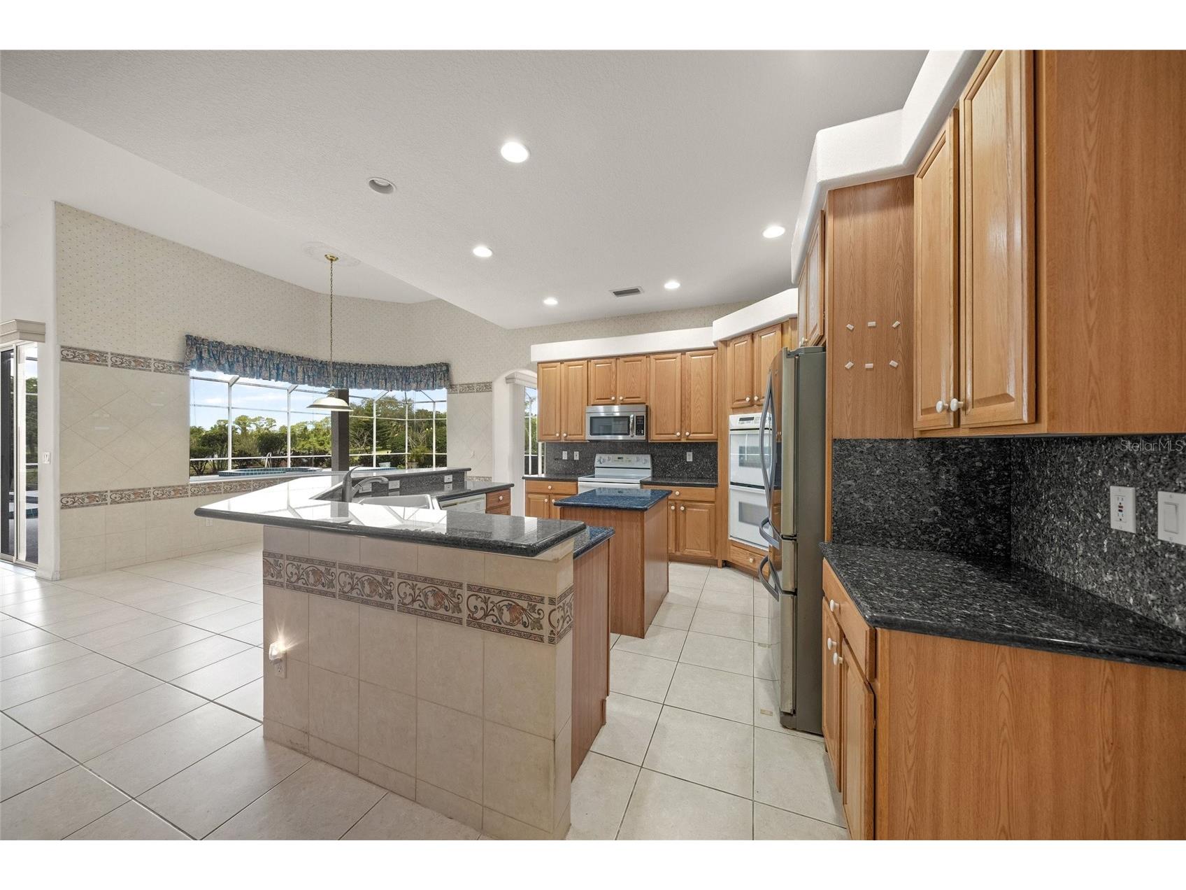 9043 Misty Creek Drive Sarasota FL 34241 A4694422 image23