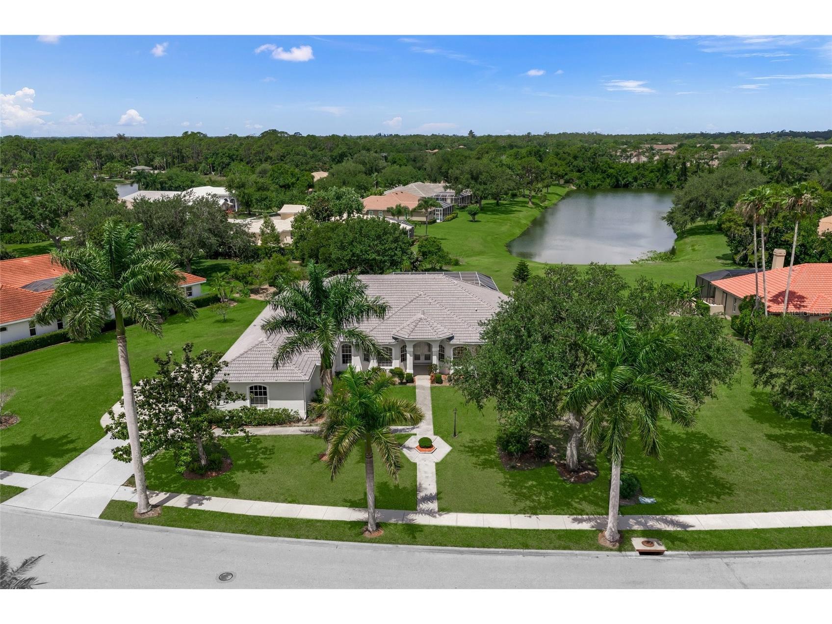 9043 Misty Creek Drive Sarasota FL 34241 A4694422 image79