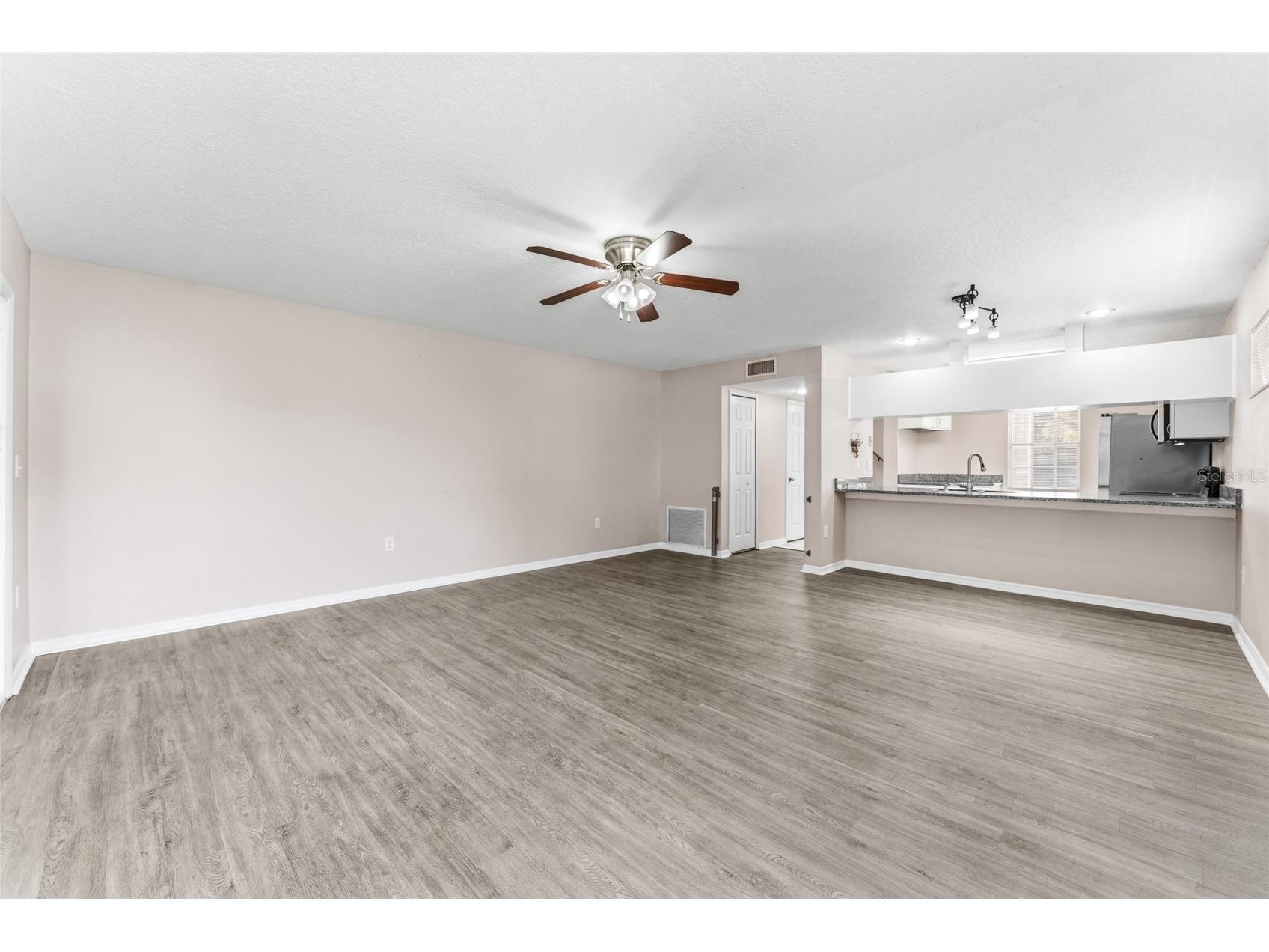 9044 Lake Place Lane Tampa FL 33634 TB8528069 image11