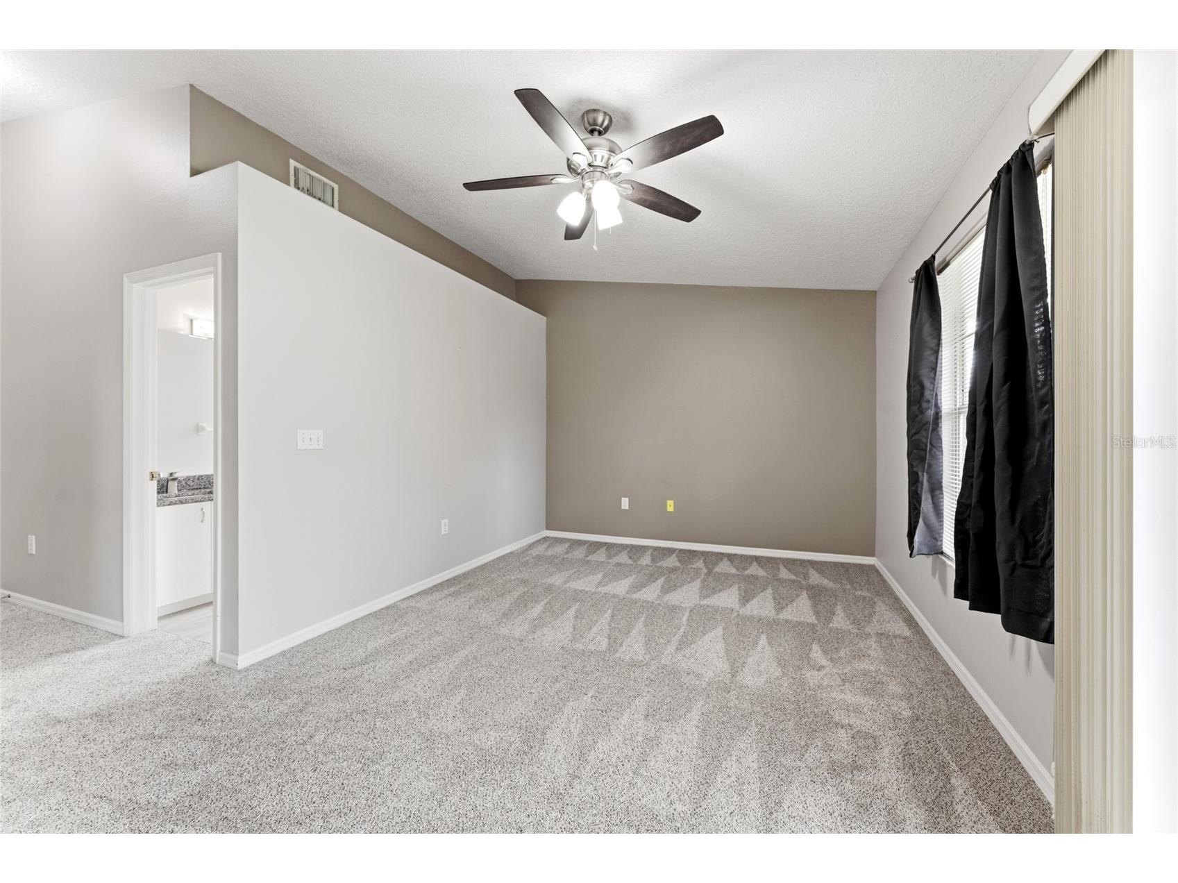 9044 Lake Place Lane Tampa FL 33634 TB8528069 image20