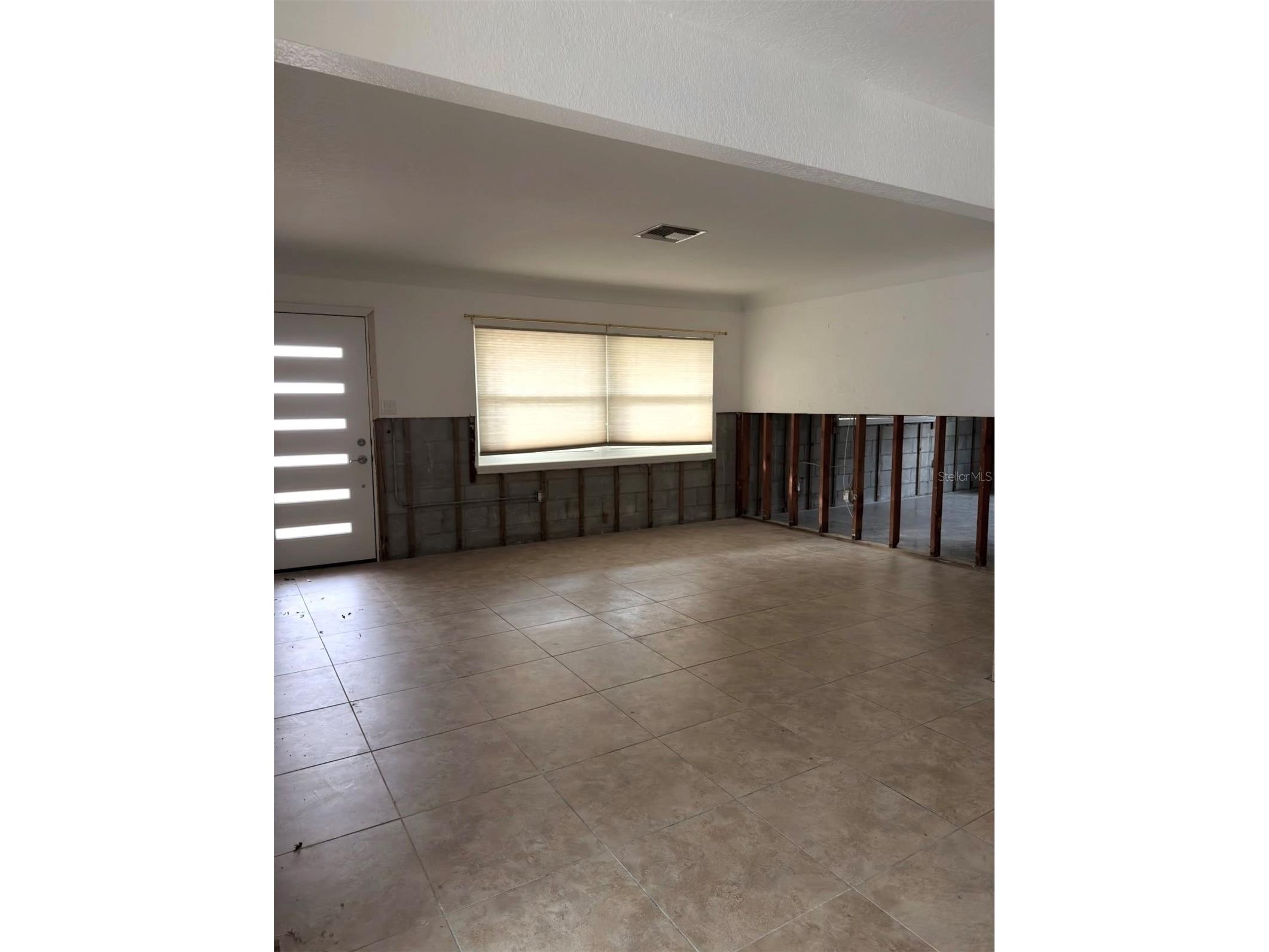 9045 3rd St N Saint Petersburg FL 33702 TB8459810 image3