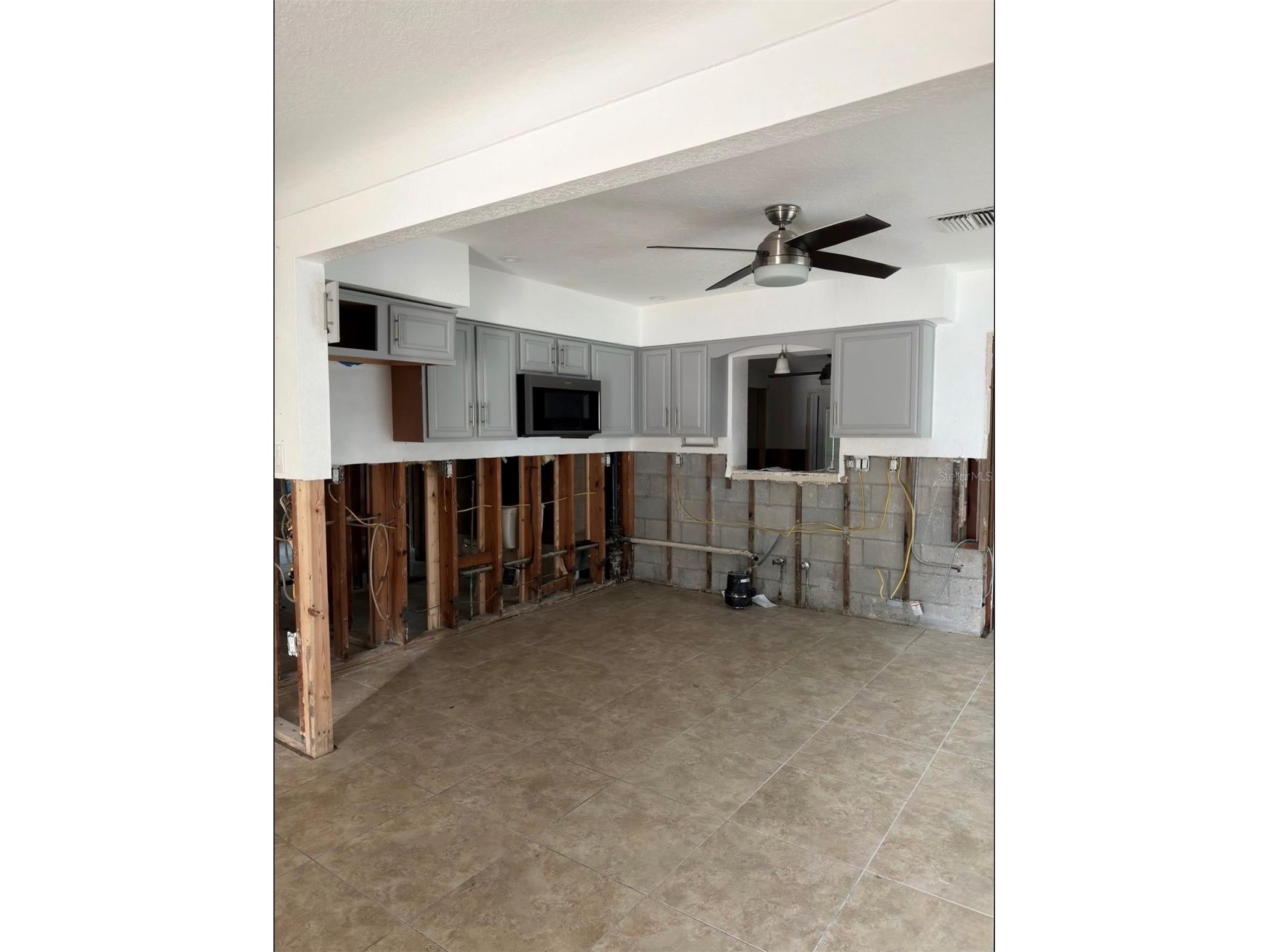 9045 3rd St N Saint Petersburg FL 33702 TB8459810 image5