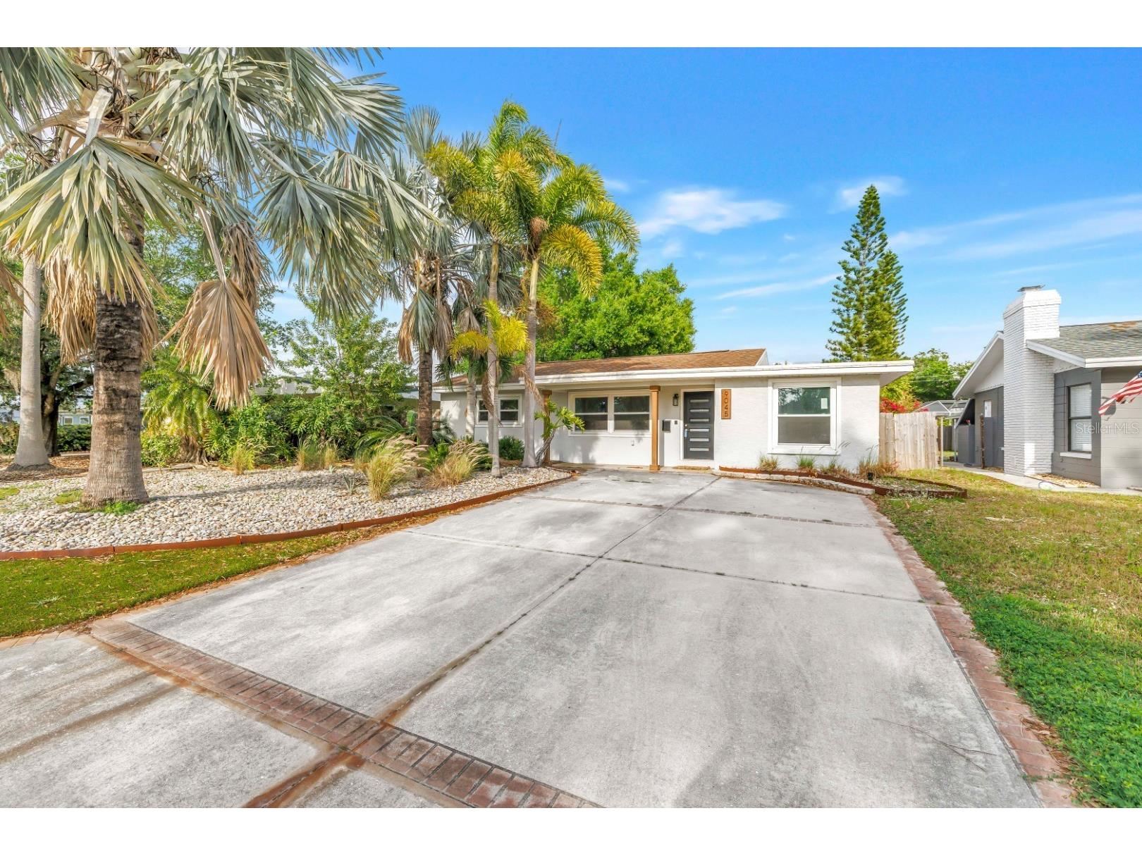 9045 3rd Street N Saint Petersburg FL 33702 TB8496523 image1