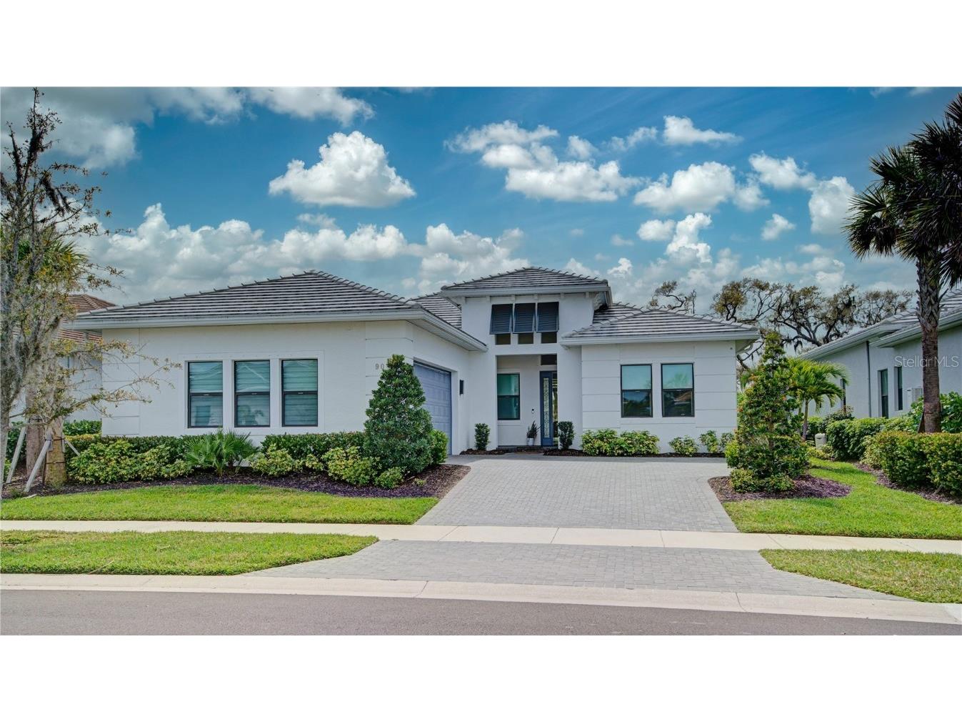 9045 Bernini Place Sarasota FL 34240 A4603711 image1