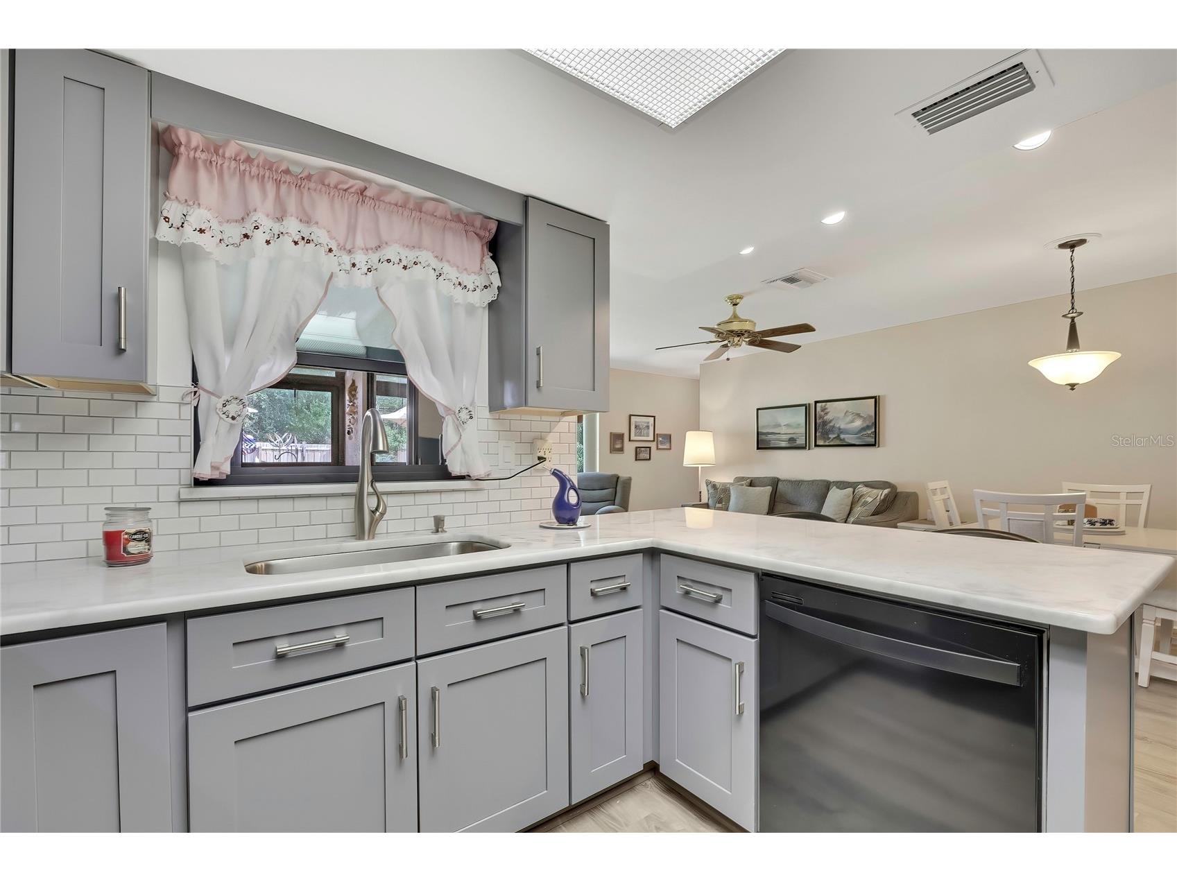 9045 Gaynor Street Spring Hill FL 34608 W7885217 image15