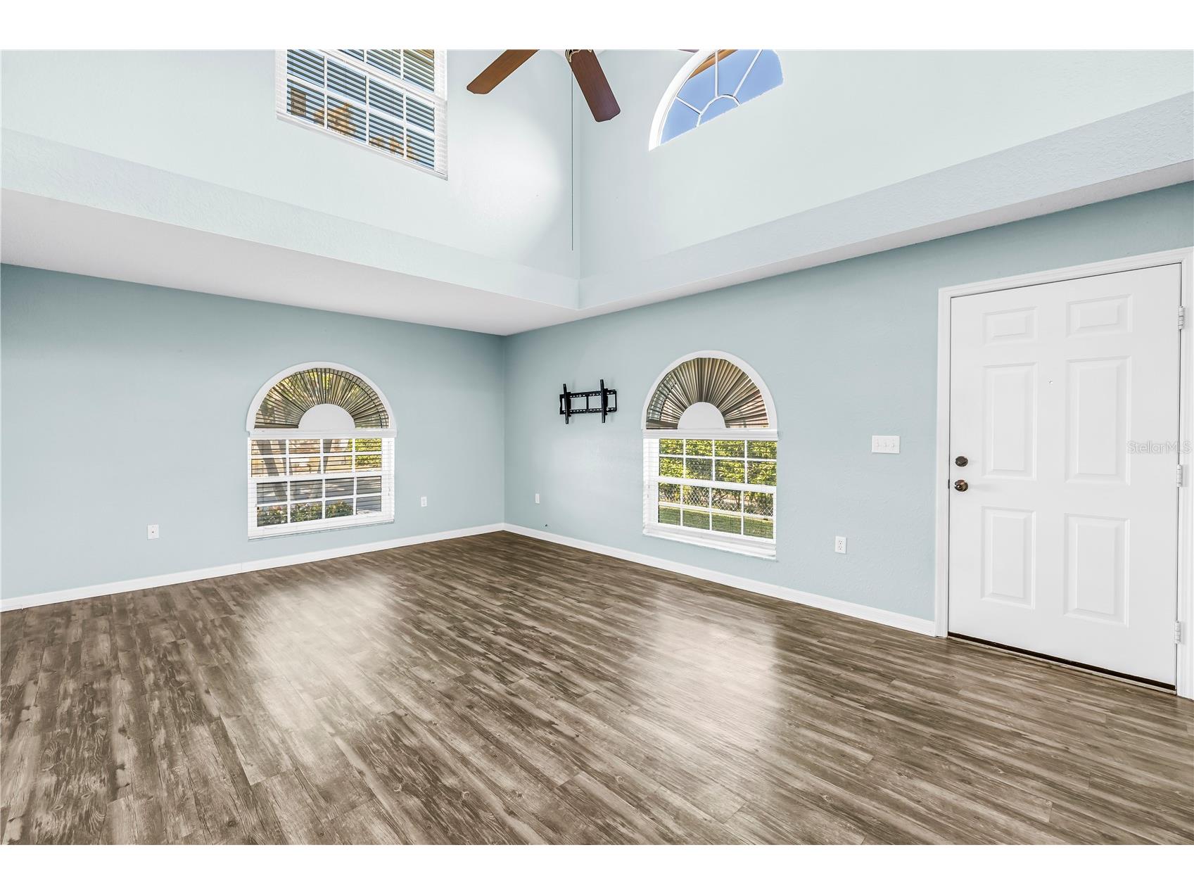 9049 Antigua Drive Seminole FL 33777 TB8460699 image7