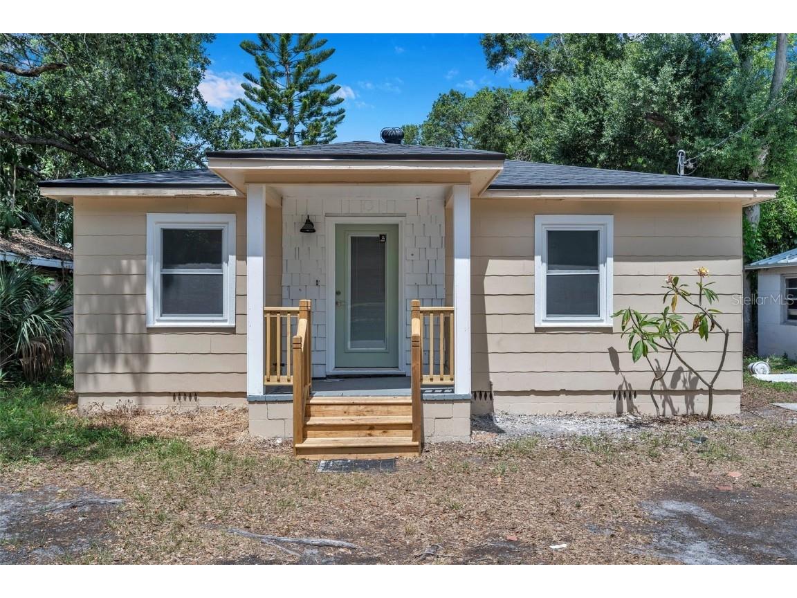 905 10th Street NW Largo FL 33770 U8245306 image1