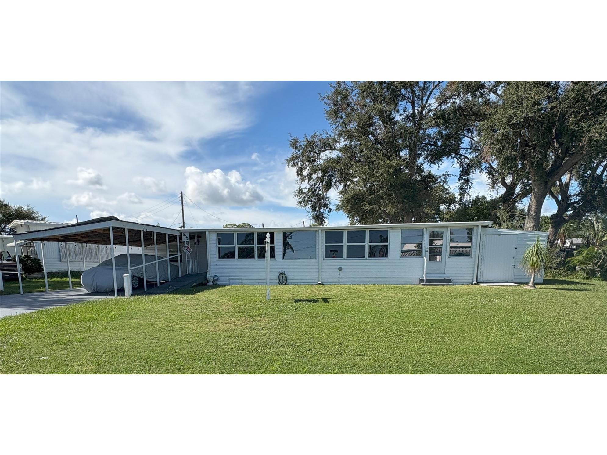 905 51st Avenue Terrace W Bradenton FL 34207 A4666514 image1