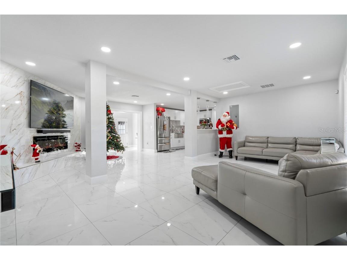 905 Bama Road Brandon FL 33511 TB8452914 image8