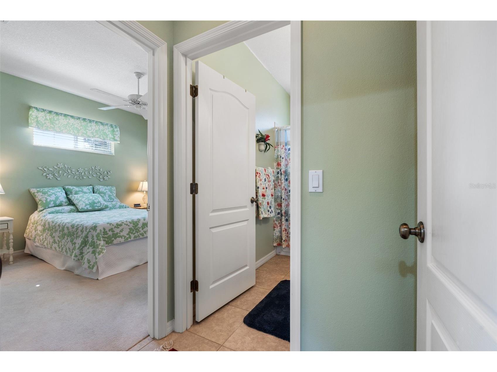 905 Barclay Court Venice FL 34293 A4678789 image30