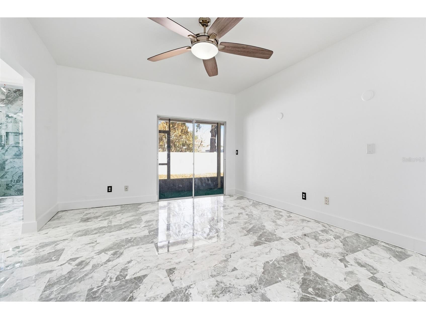 905 Clearcreek Drive Tampa FL 33613 TB8465009 image23