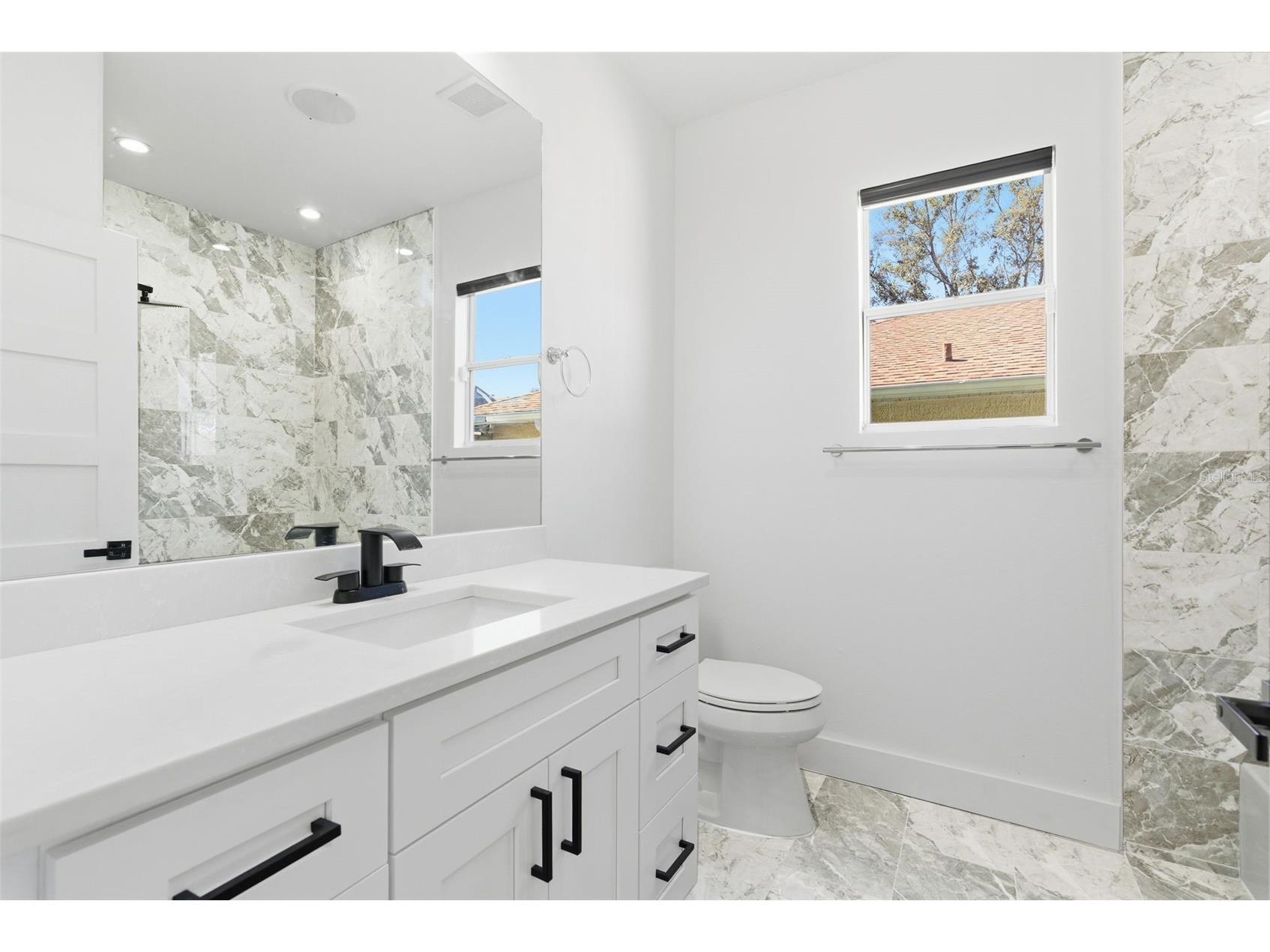 905 Clearcreek Drive Tampa FL 33613 TB8465009 image29
