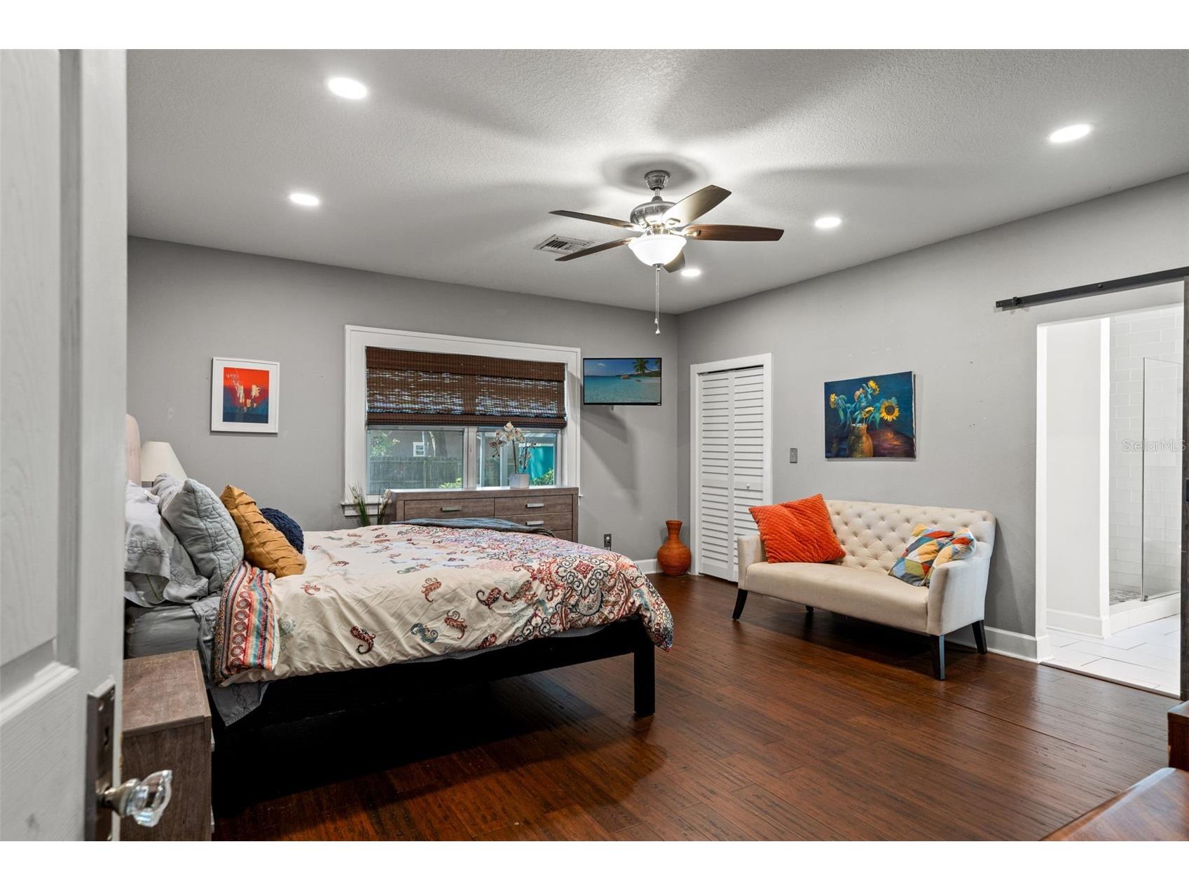 905 E Hanna Avenue Tampa FL 33604 TB8483426 image17