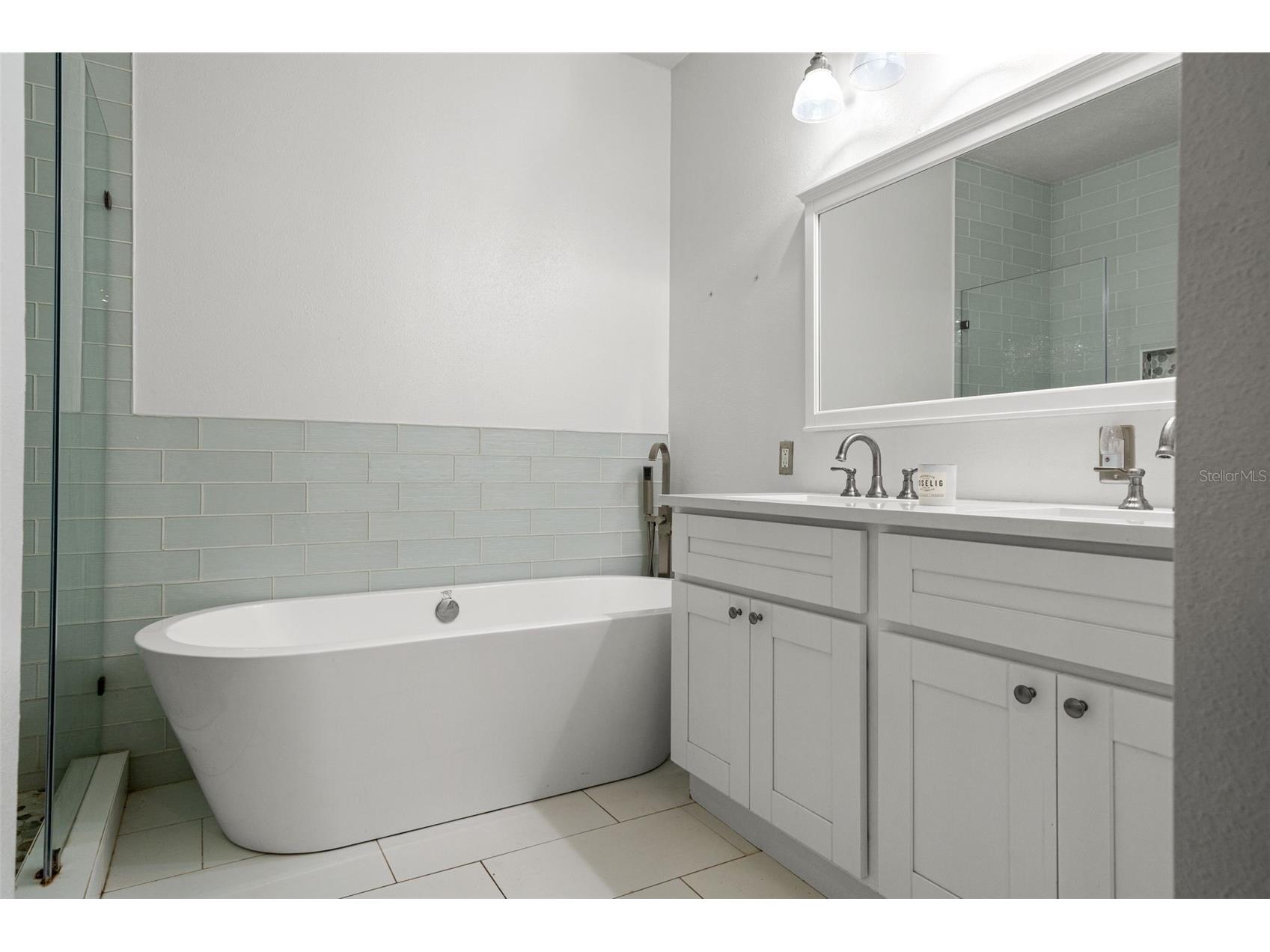 905 E Hanna Avenue Tampa FL 33604 TB8483426 image18