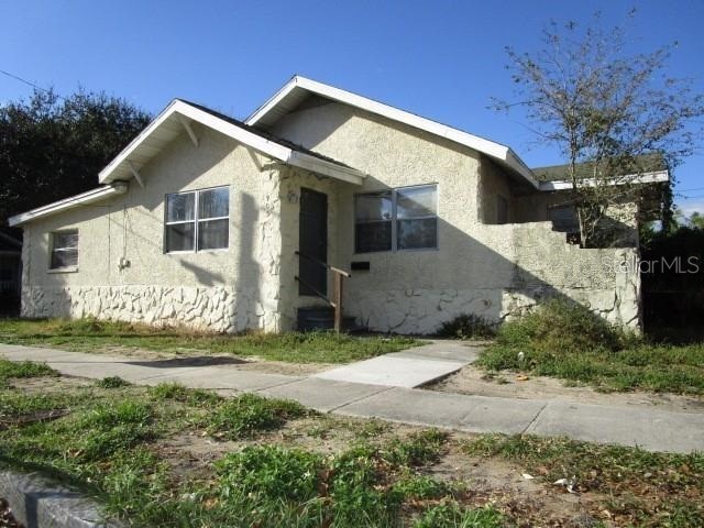 905 James Avenue S Saint Petersburg FL 33705 U8157983 image1