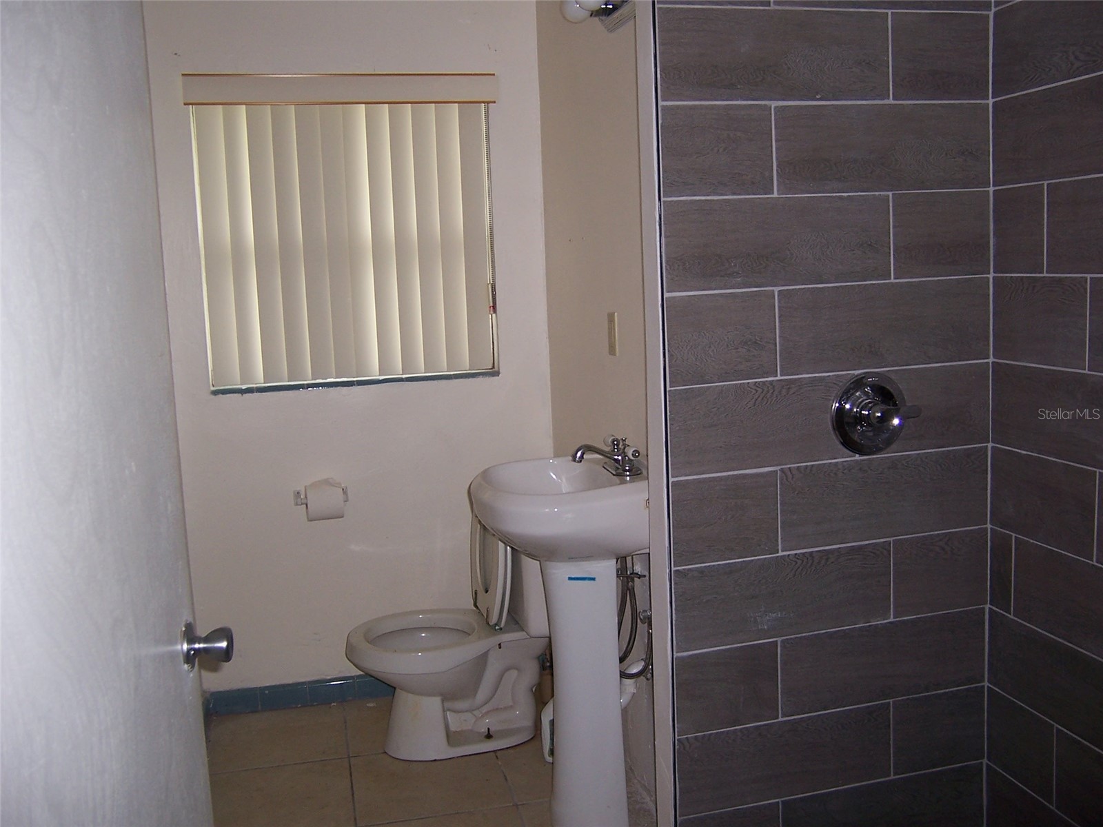 905 N Pine Hills Road Orlando FL 32808 O6399042 image9