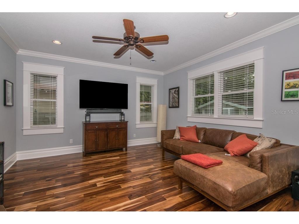 905 S Bruce Street Tampa FL 33606 TB8405044 image16