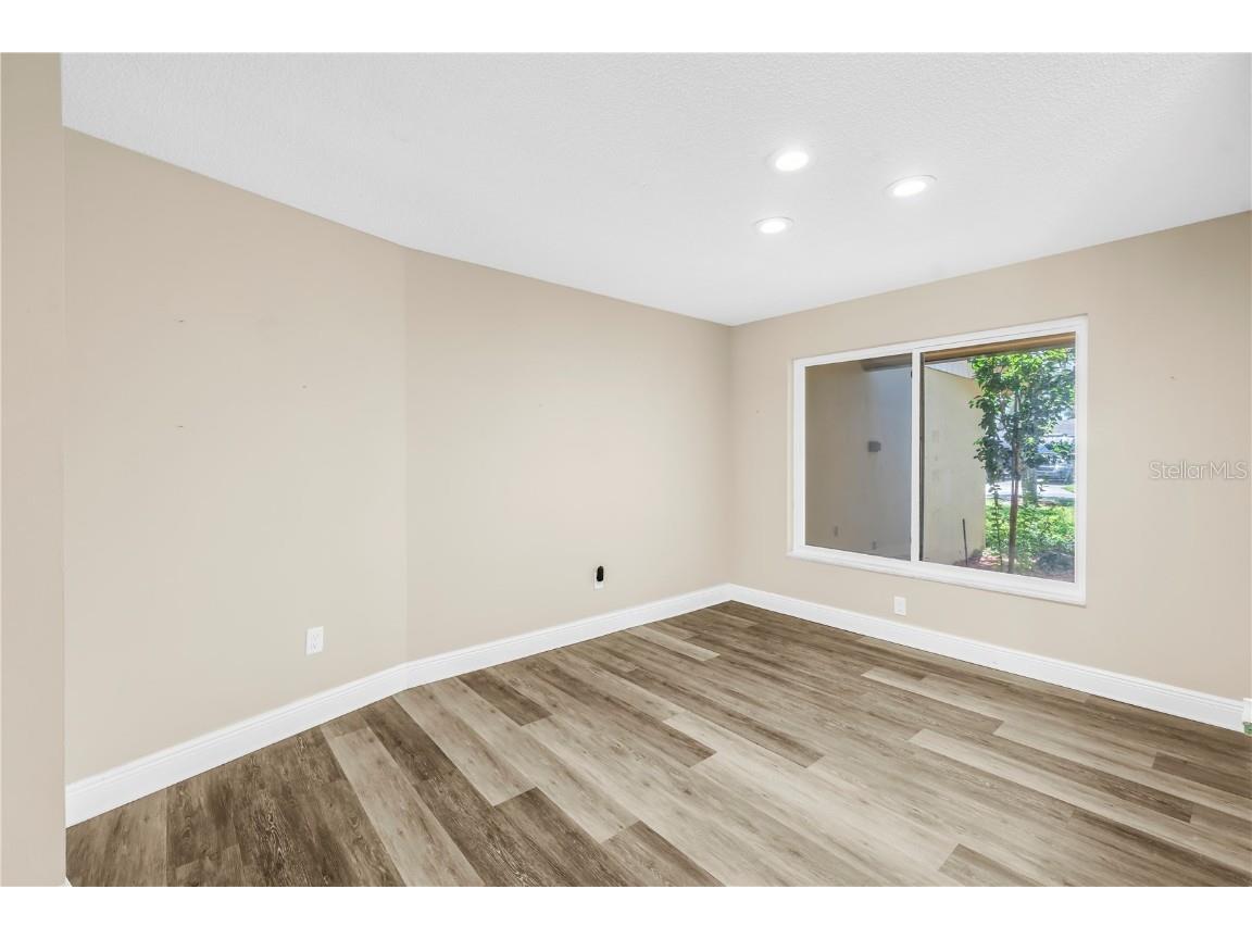 905 Serpentine Drive S Saint Petersburg FL 33705 TB8436389 image24