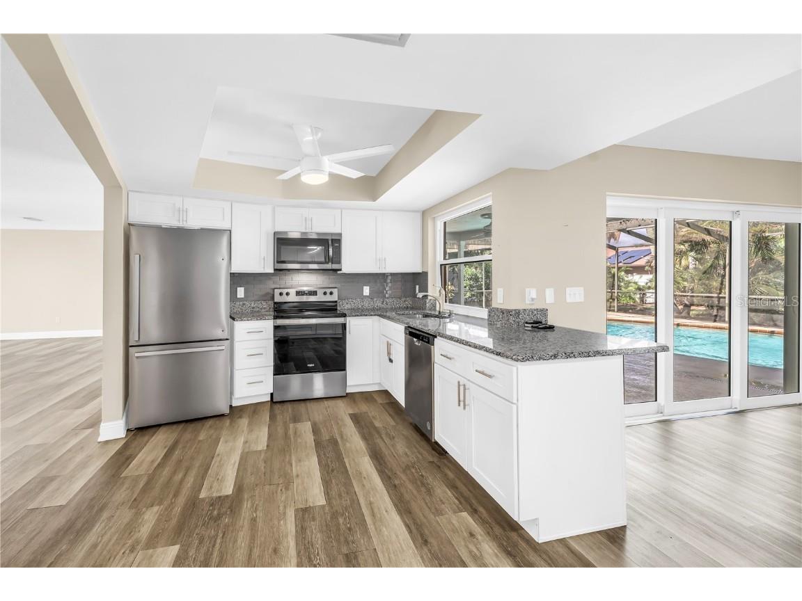 905 Serpentine Drive S Saint Petersburg FL 33705 TB8436389 image28