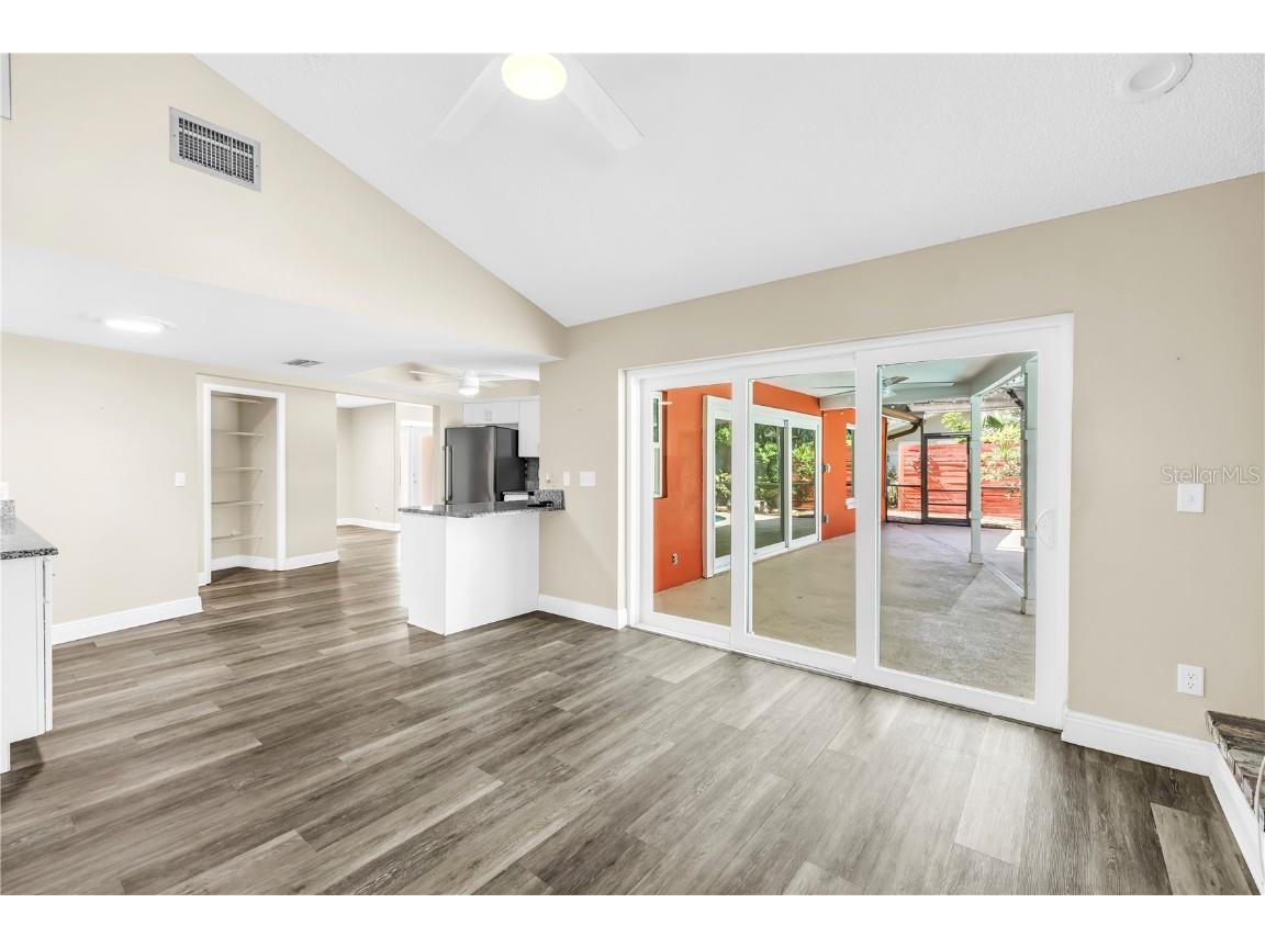 905 Serpentine Drive S Saint Petersburg FL 33705 TB8436389 image33