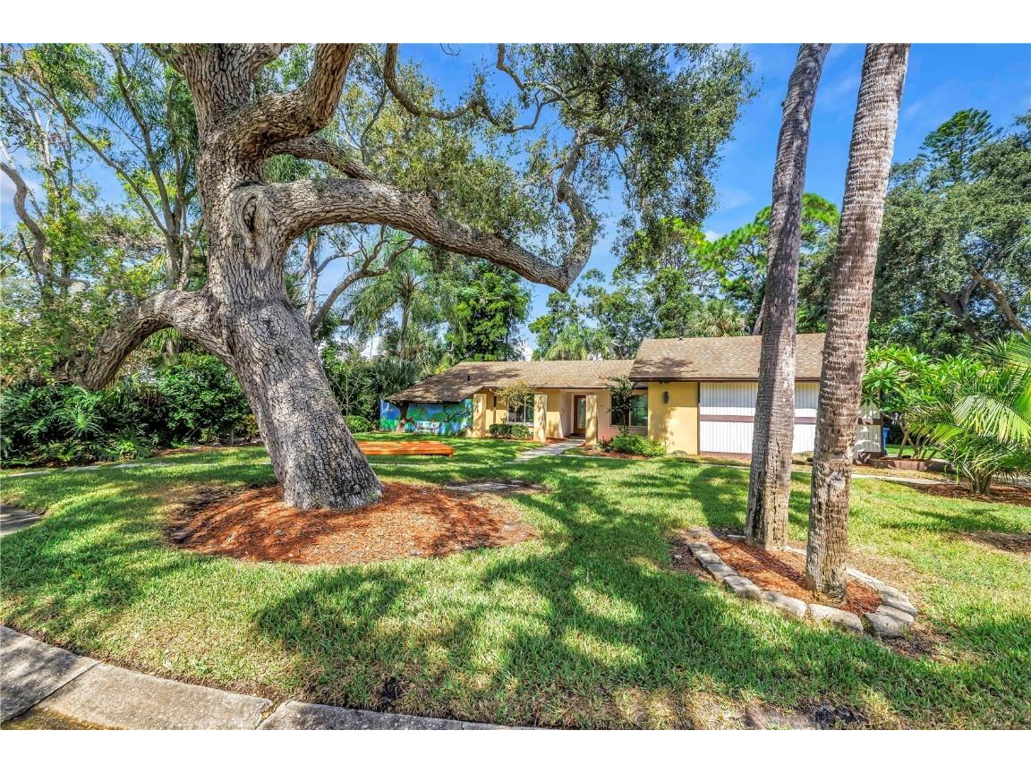 905 Serpentine Drive S Saint Petersburg FL 33705 TB8436389 image4