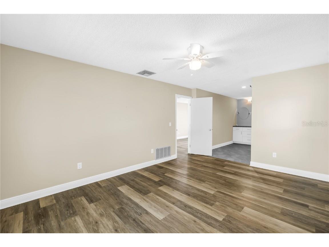 905 Serpentine Drive S Saint Petersburg FL 33705 TB8436389 image43