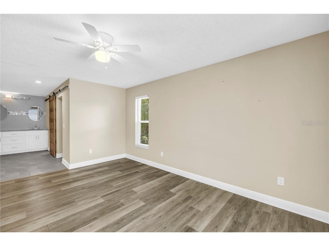 905 Serpentine Drive S Saint Petersburg FL 33705 TB8436389 image44