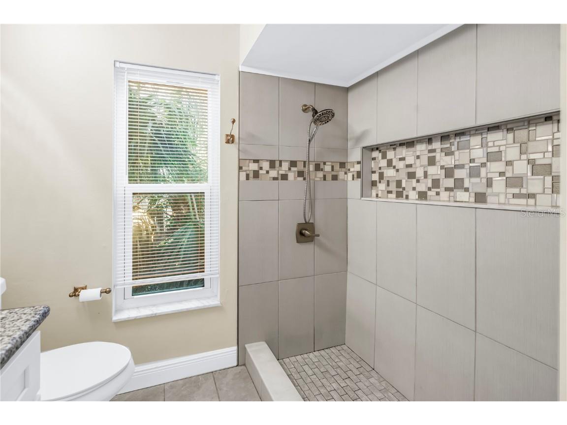 905 Serpentine Drive S Saint Petersburg FL 33705 TB8436389 image48