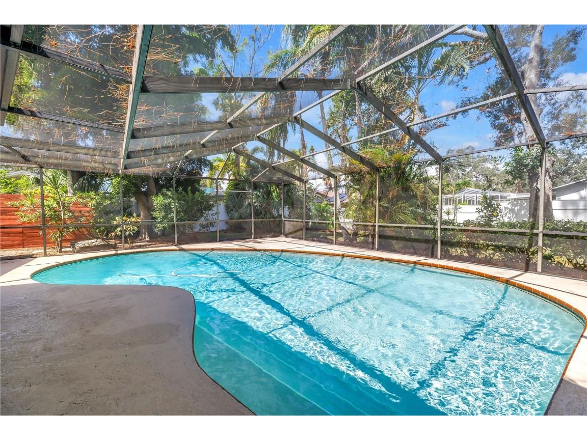 905 Serpentine Drive S Saint Petersburg FL 33705 TB8436389 image53