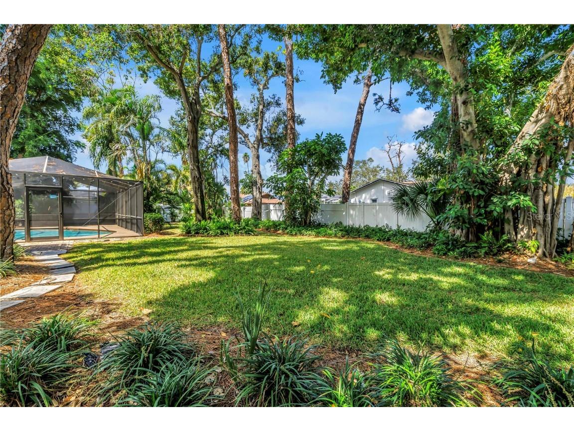 905 Serpentine Drive S Saint Petersburg FL 33705 TB8436389 image60