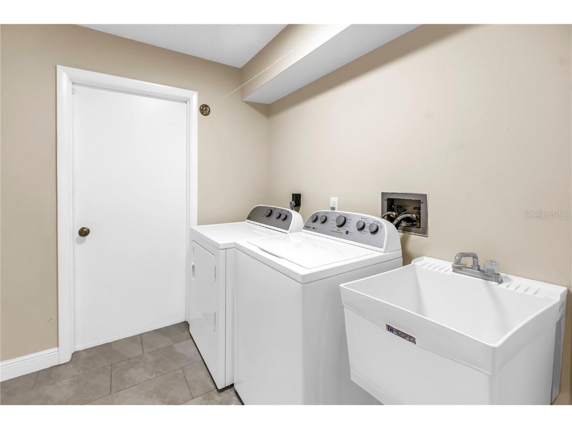 905 Serpentine Drive S Saint Petersburg FL 33705 TB8436389 image67